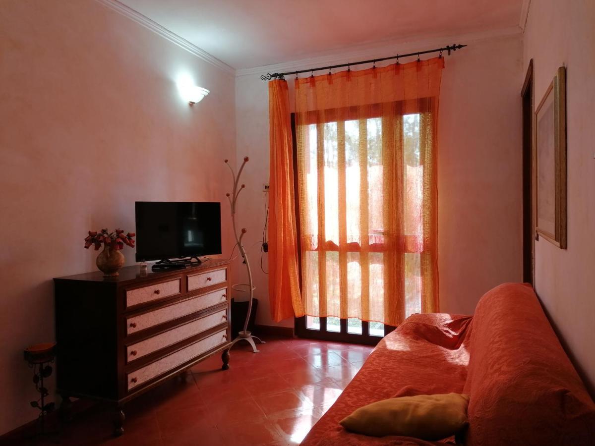 Stanais Villa Tortolì Buitenkant foto