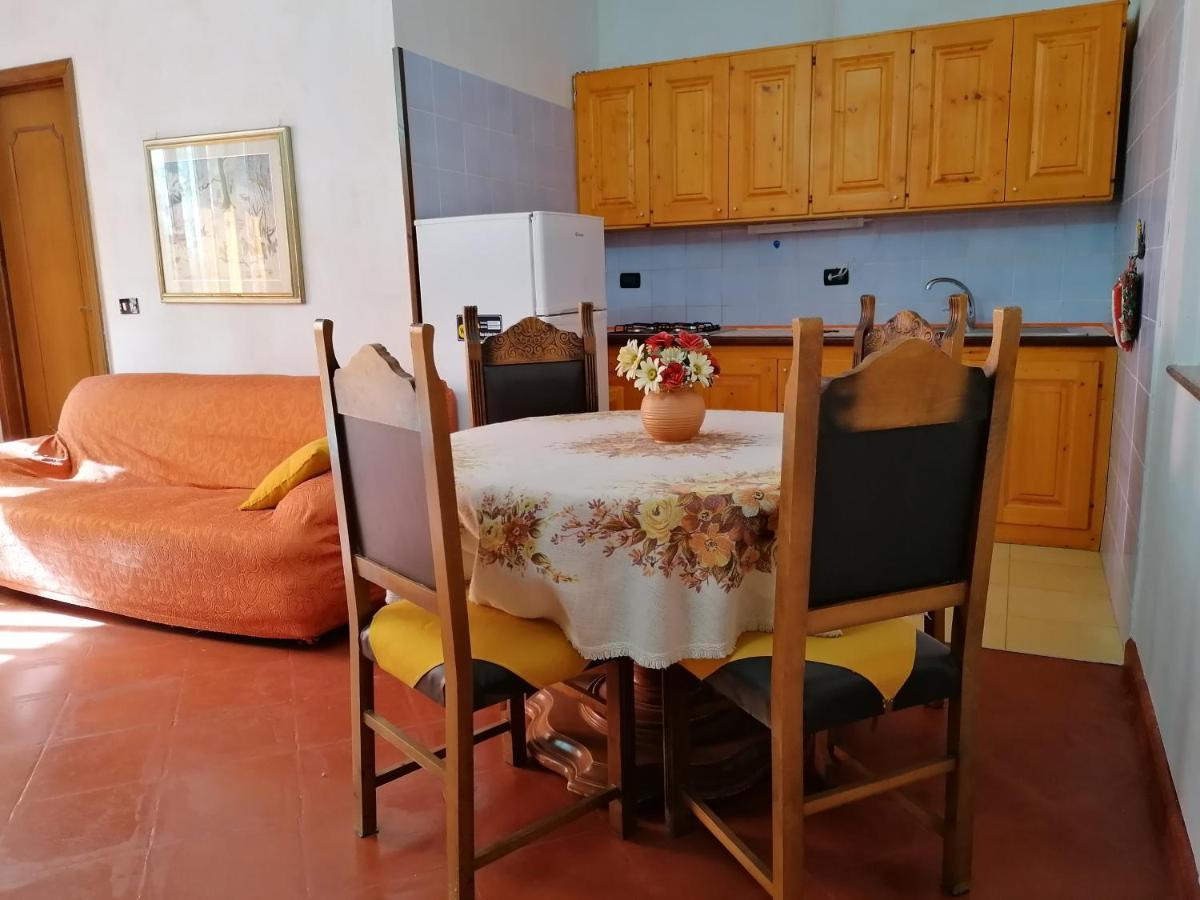 Stanais Villa Tortolì Buitenkant foto