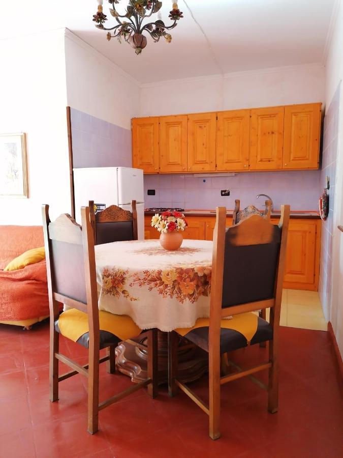 Stanais Villa Tortolì Buitenkant foto