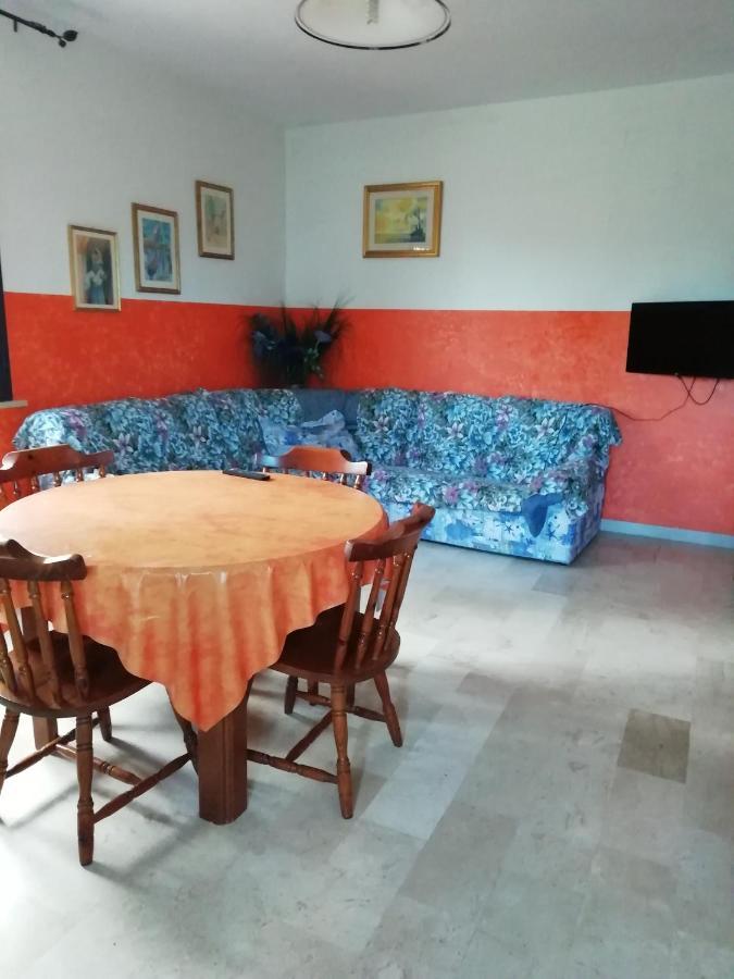 Stanais Villa Tortolì Buitenkant foto