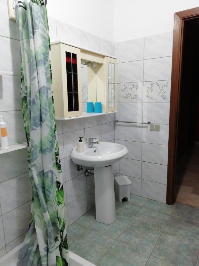 Stanais Villa Tortolì Buitenkant foto